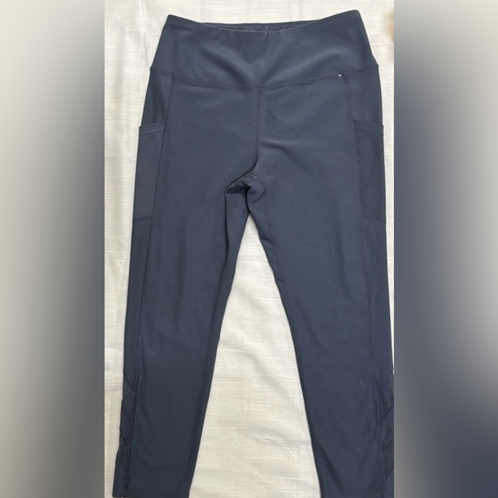 Mondetta Women's Capri Leggings